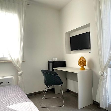 Cala Azzurra Macari Bed And Breakfast And Holidays House ภายนอก รูปภาพ