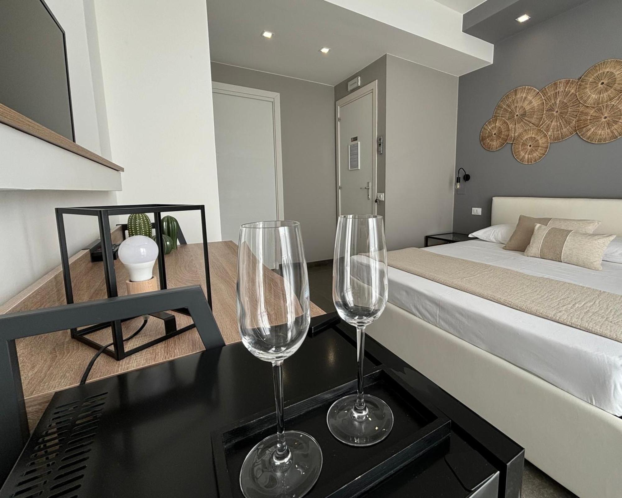 Cala Azzurra Macari Bed And Breakfast And Holidays House ภายนอก รูปภาพ