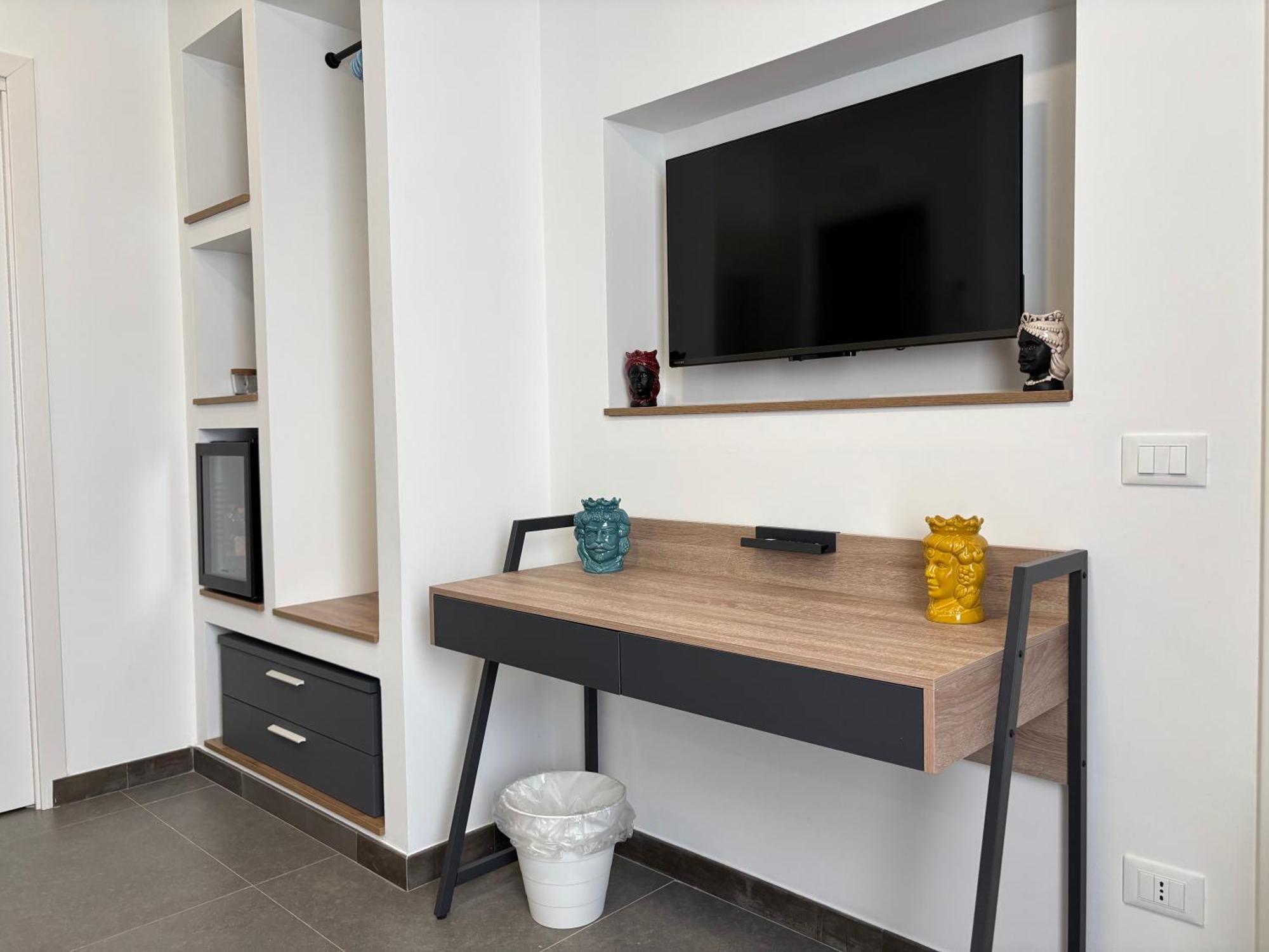 Cala Azzurra Macari Bed And Breakfast And Holidays House ภายนอก รูปภาพ