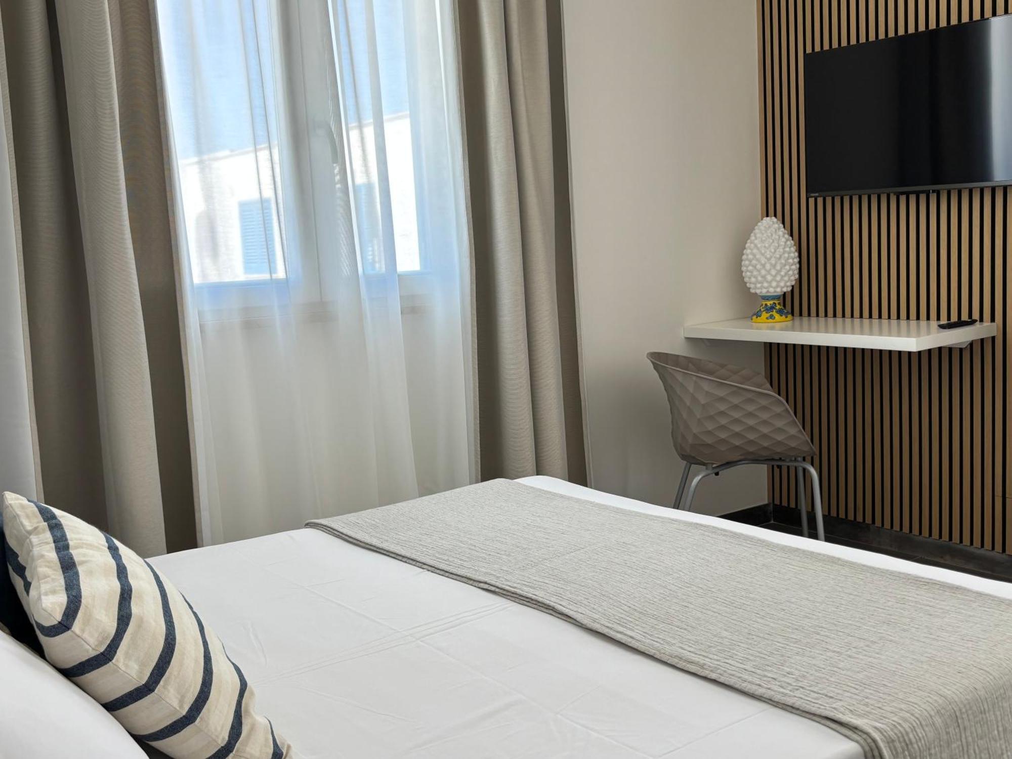 Cala Azzurra Macari Bed And Breakfast And Holidays House ภายนอก รูปภาพ
